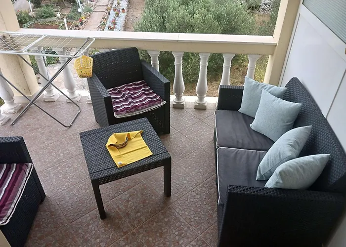 With Parking Space Kneza, Korcula - 23421 *